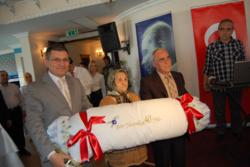 Bir Yastıkta Kırk Yıl