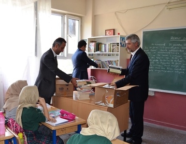 Kütüphane Birimi iş başında