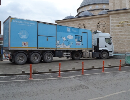 Simülasyon TIR'ı ile deprem eğitimi