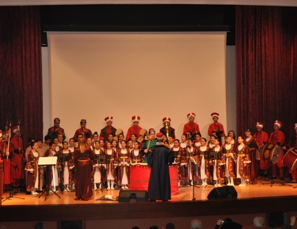 Çocuk Korosu Çanakkale için söyledi