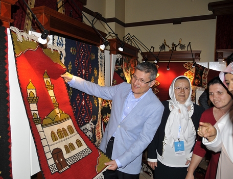 Son sergide söz ilmeklerin