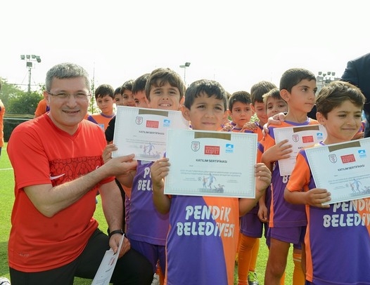 Amatör kulüplere desteğe devam