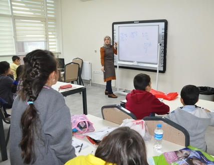 Pendik Belediyesi TEOG'a hazırlıyor