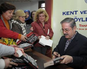 TAHA AKYOL : BELEDİYELER KÜLTÜR'E DAHA FAZLA YATIRIM YAPMALI