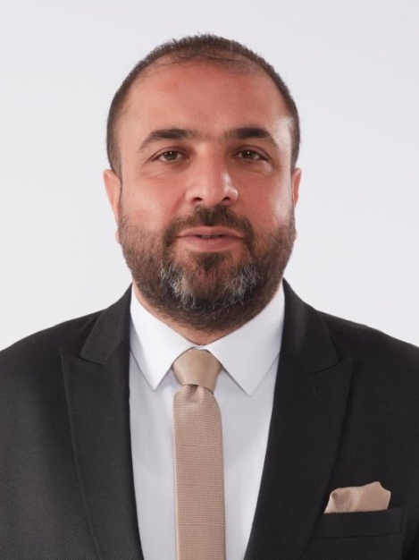 Erdem Bayraklı