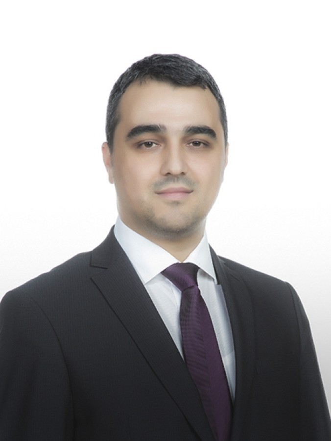  Ümit Ay